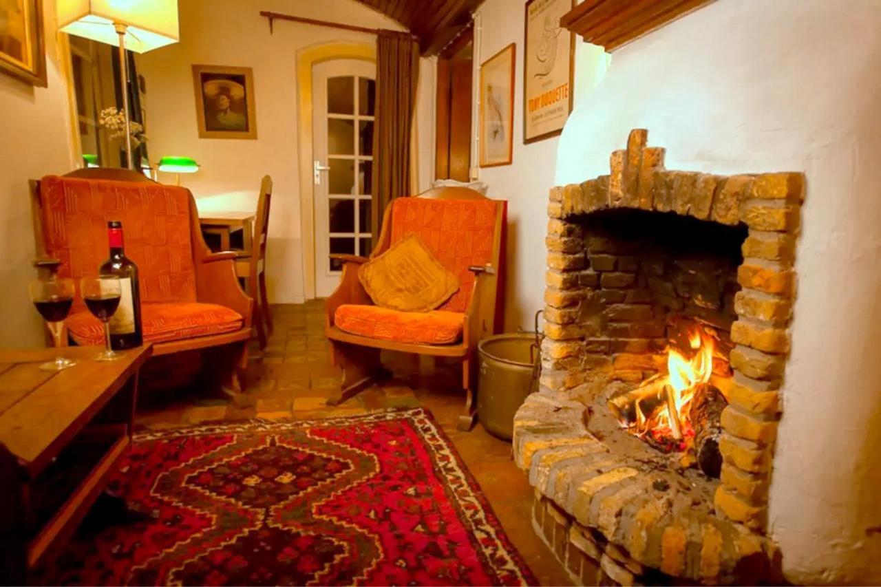 Rustic Retreat: Fireplace, Bbq, + Forest Access Бург-Хамстеде Экстерьер фото